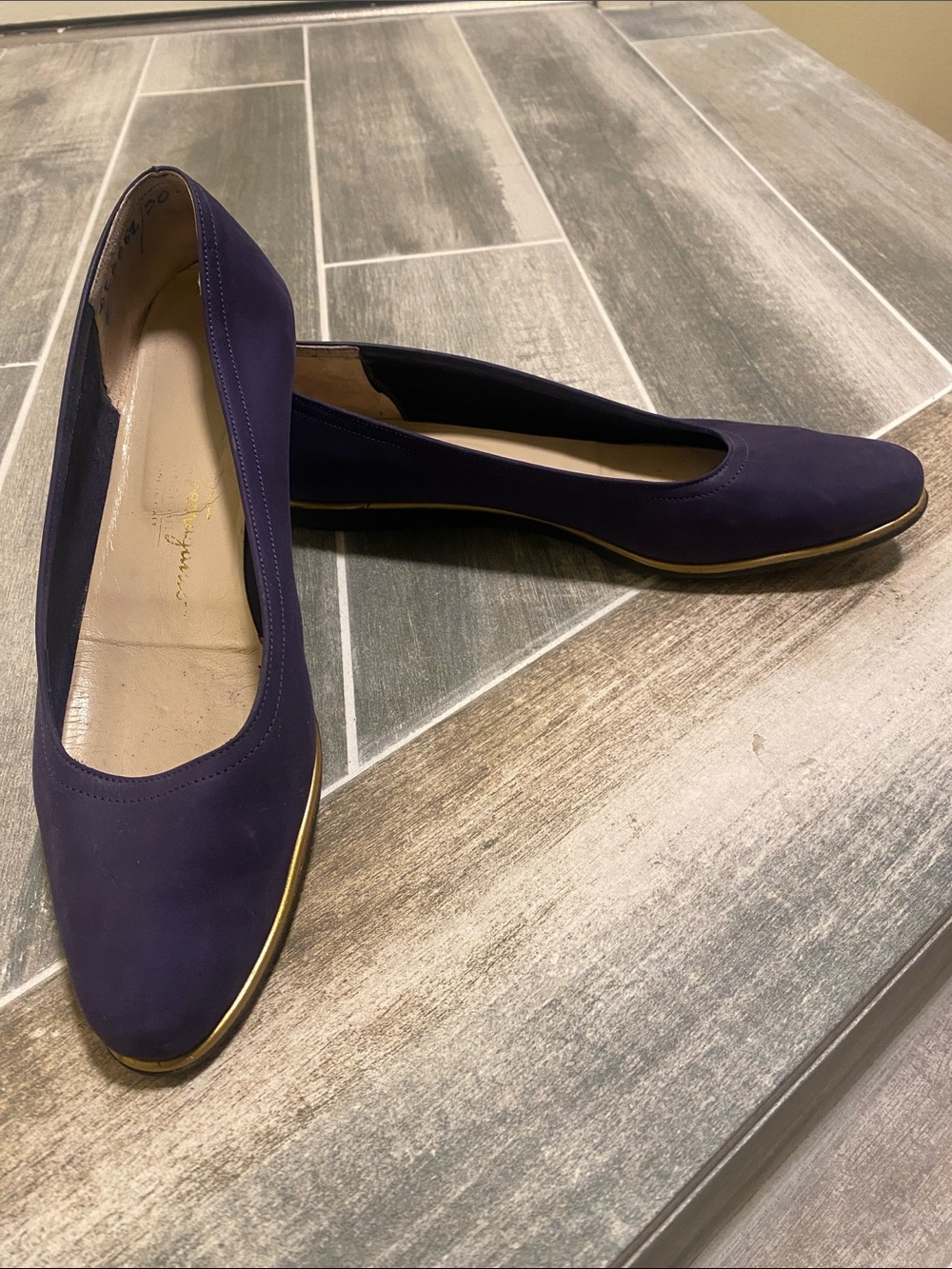 Salvatore Ferragamo Purple Suede Ballet Flats with Gold Trim. Size 9.5